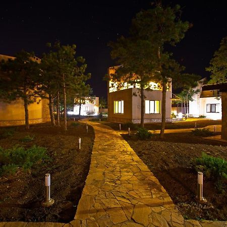 Elizium Park Hotel Kobleve Exterior foto