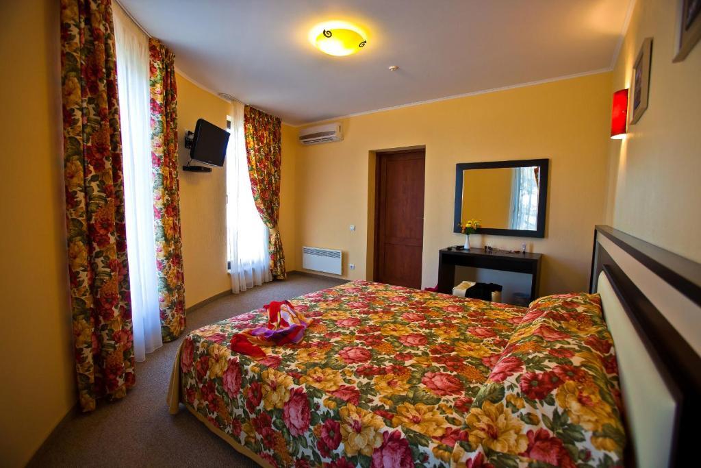 Elizium Park Hotel Kobleve Habitación foto