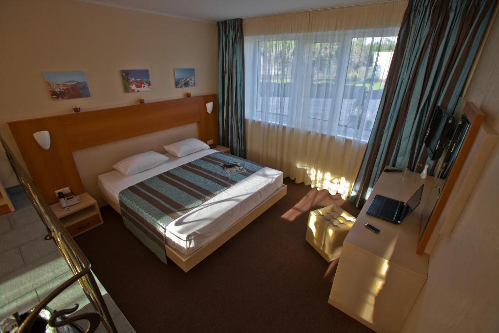 Elizium Park Hotel Kobleve Habitación foto
