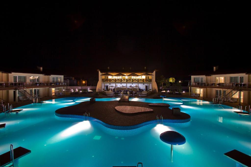 Elizium Park Hotel Kobleve Exterior foto